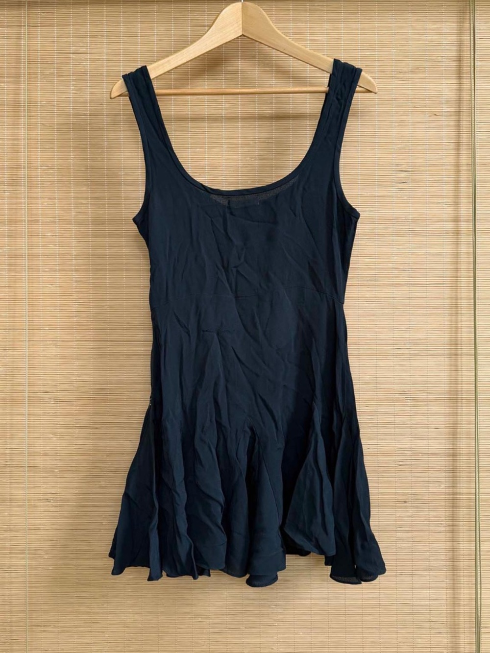 Doen little black dress size small - Picture 3 of 3